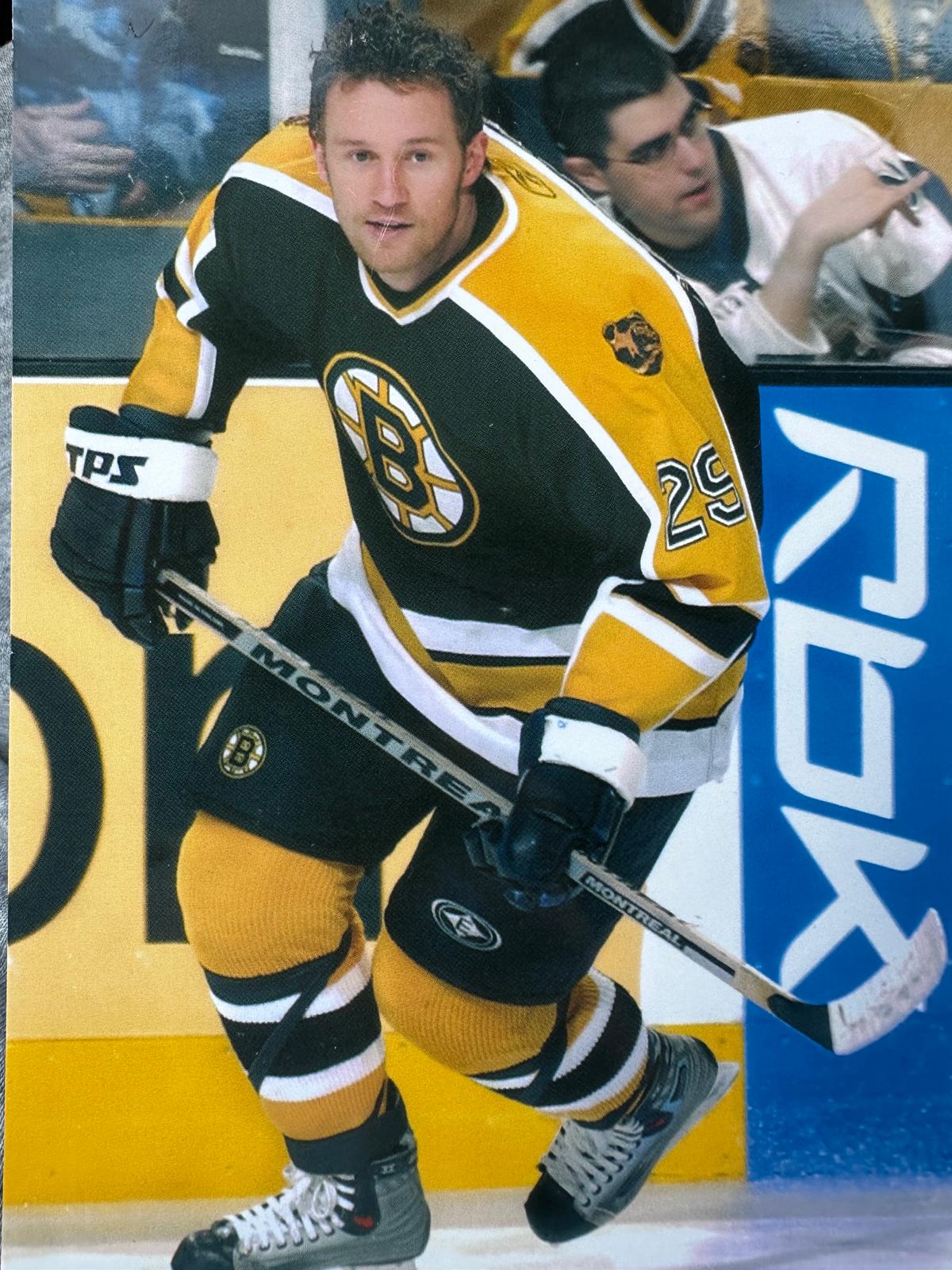 Mariusz Czerkawski w barwach Boston Bruins